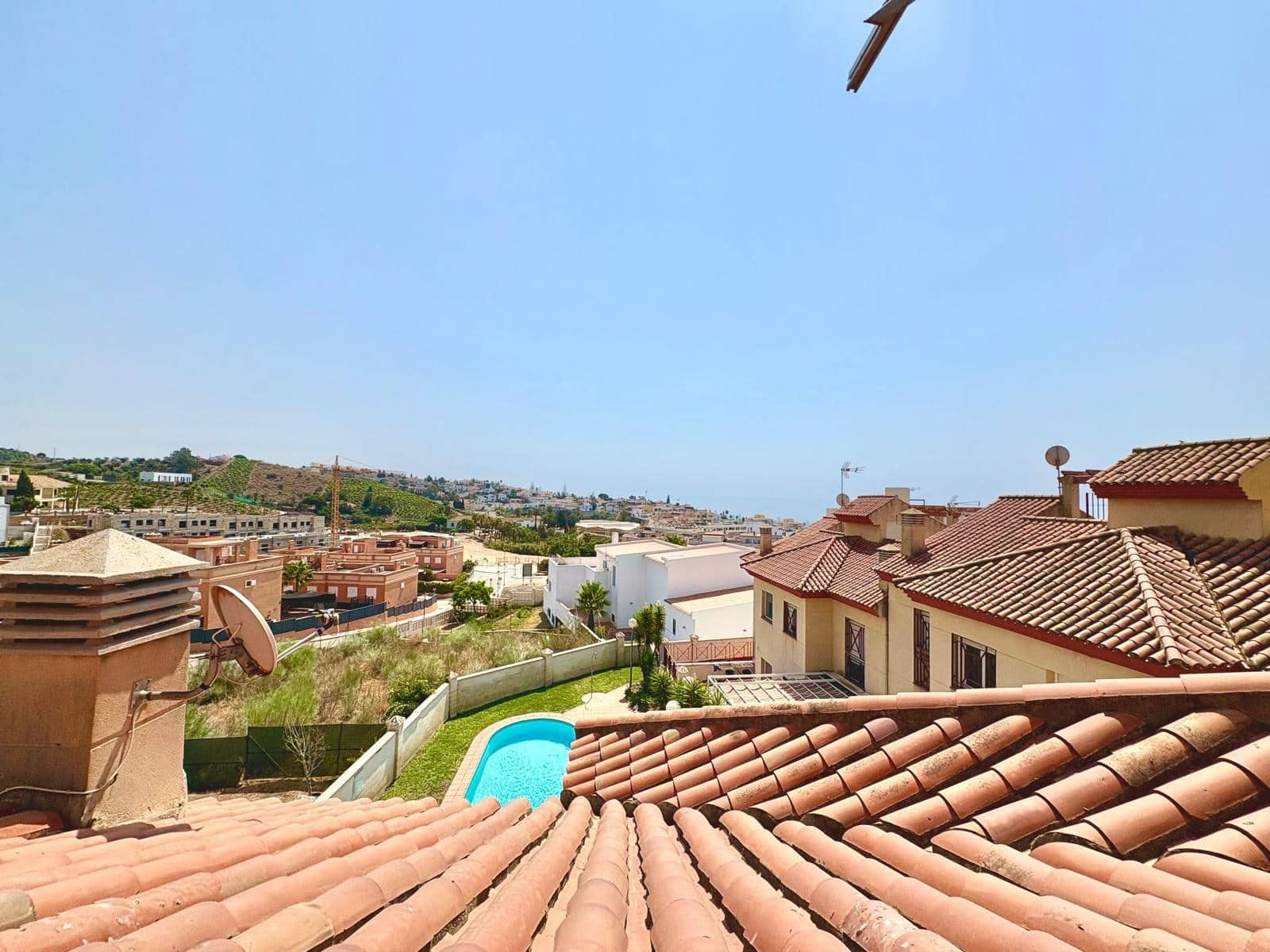 2 camera da letto Villetta Bifamiliare in vendita in Benajarafe con piscina garage - 369.900 € (Rif: 9990682)