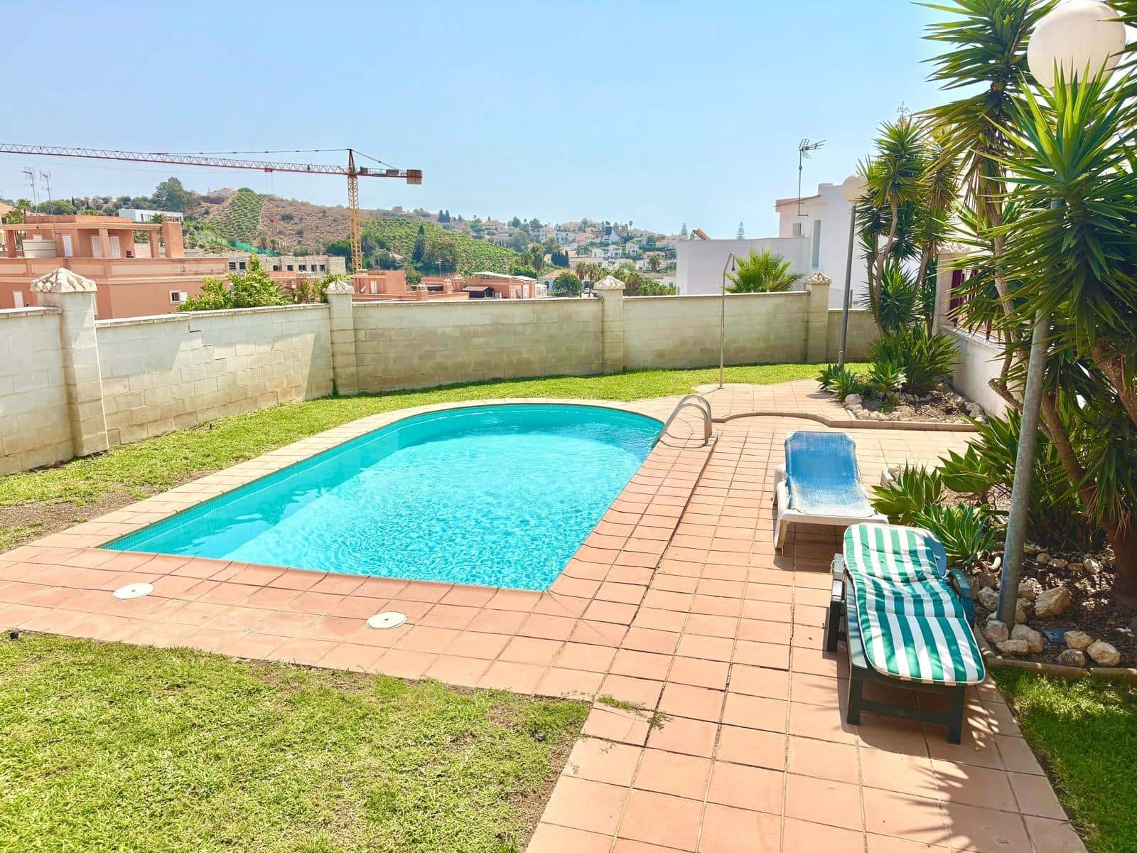 2 camera da letto Villetta Bifamiliare in vendita in Benajarafe con piscina garage - 369.900 € (Rif: 9990682)