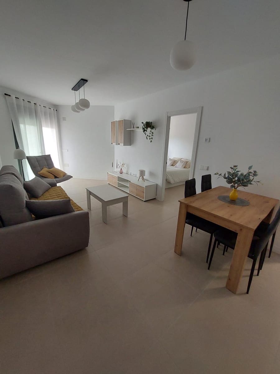 2 quarto Apartamento para arrendar em Valle Niza com piscina - 1 200 € (Ref: 9990683)
