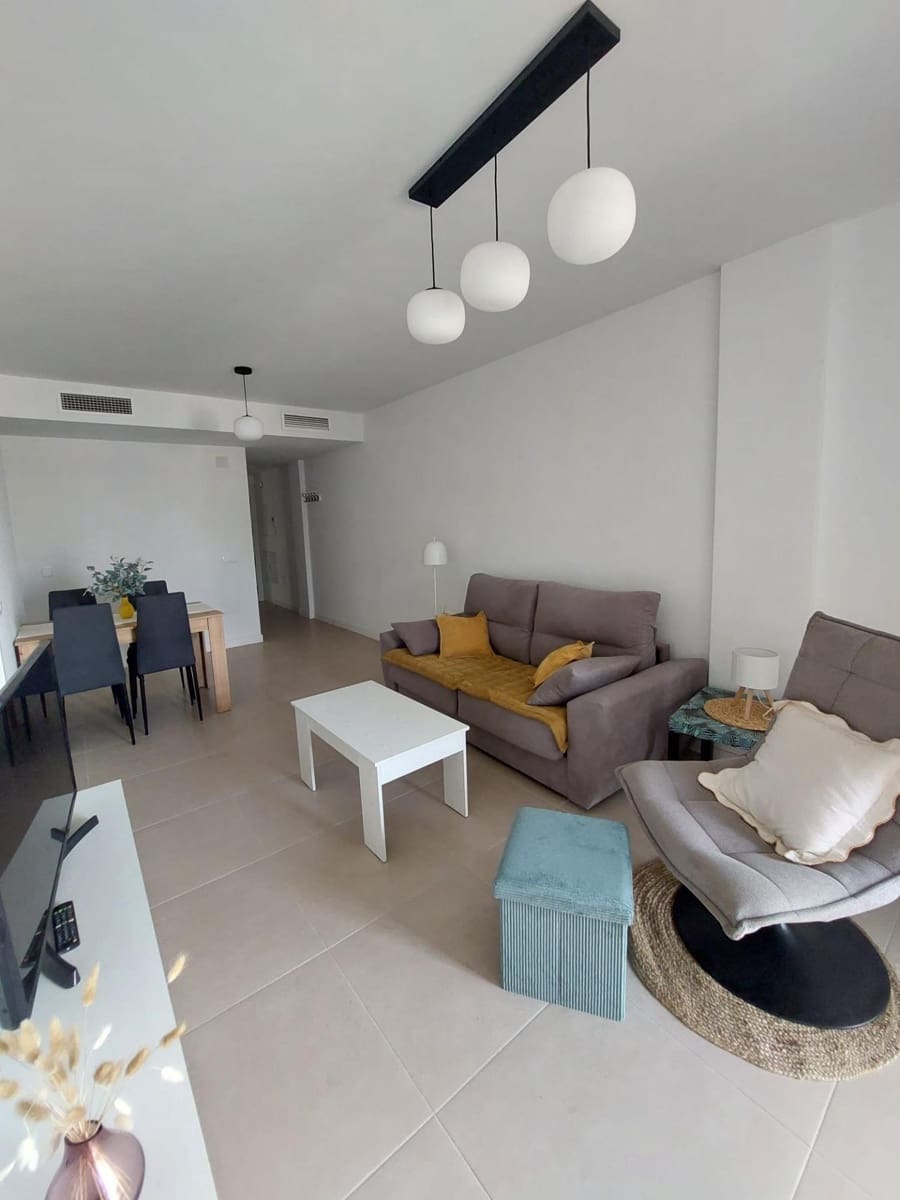 2 quarto Apartamento para arrendar em Valle Niza com piscina - 1 200 € (Ref: 9990683)