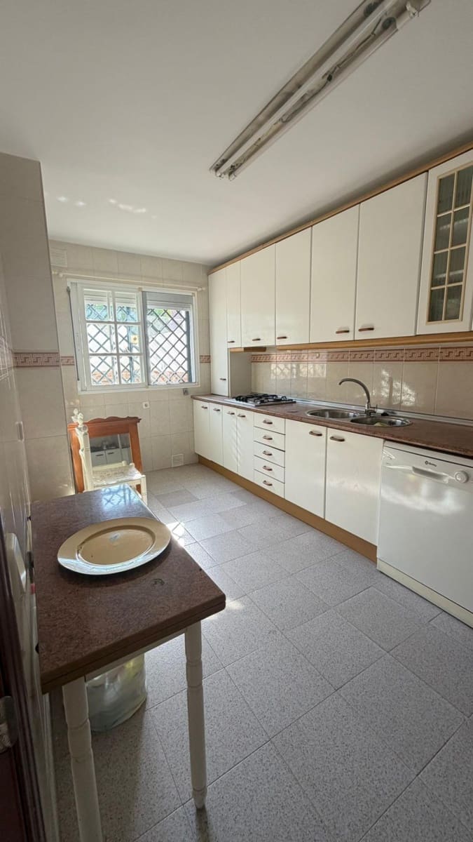 4 sovrum Radhus till salu i Benajarafe med pool garage - 405 000 € (Ref: 9998772)