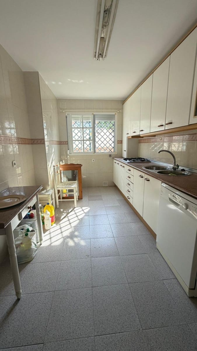 4 sovrum Radhus till salu i Benajarafe med pool garage - 405 000 € (Ref: 9998772)