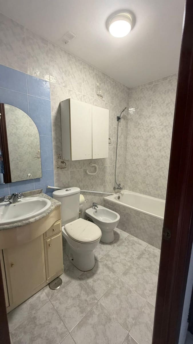 4 sovrum Radhus till salu i Benajarafe med pool garage - 405 000 € (Ref: 9998772)