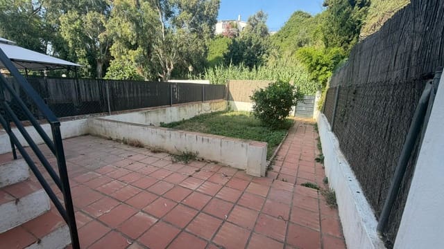 4 sovrum Radhus till salu i Benajarafe, Vélez-Málaga med pool garage - 405 000 € (Ref: 9998772)