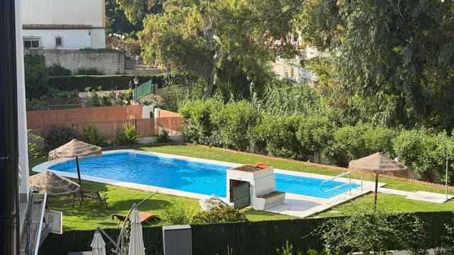 4 sovrum Radhus till salu i Benajarafe, Vélez-Málaga med pool garage - 405 000 € (Ref: 9998772)