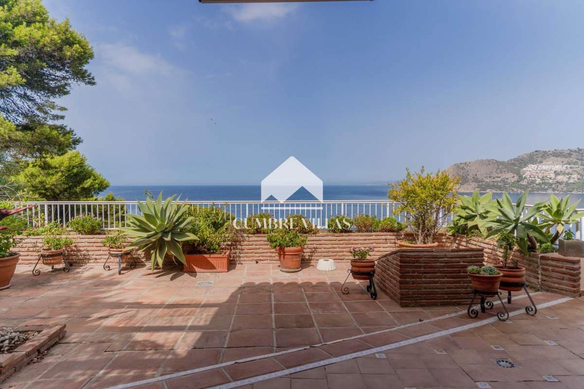 6 soverom Villa til salgs i La Herradura med svømmebasseng garasje - € 2 295 000 (Ref: 10002401)