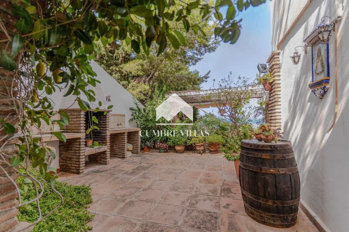 6 soverom Villa til salgs i La Herradura med svømmebasseng garasje - € 2 295 000 (Ref: 10002401)