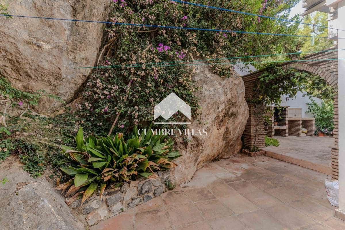 6 soverom Villa til salgs i La Herradura med svømmebasseng garasje - € 2 295 000 (Ref: 10002401)