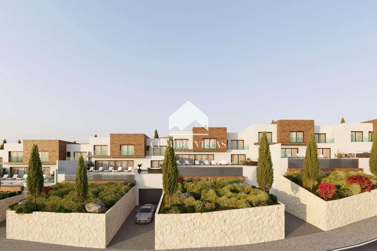 4 Zimmer Haus zu verkaufen in Salobrena mit Pool Garage - 971.680 € (Ref: 10009985)