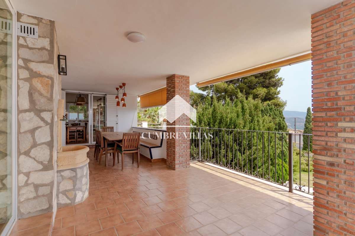 5 sovrum Villa till salu i Salobrena med pool garage - 1 250 000 € (Ref: 10024947)