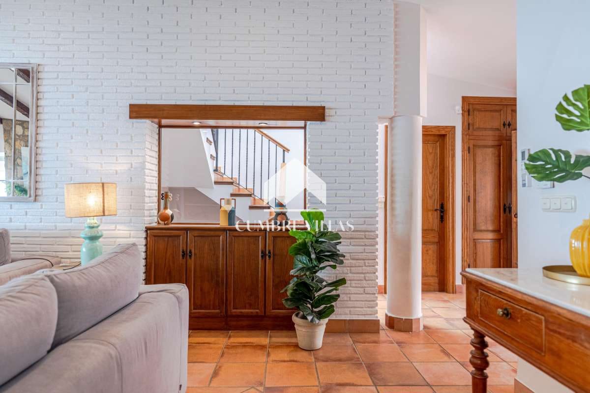 5 sovrum Villa till salu i Salobrena med pool garage - 1 250 000 € (Ref: 10024947)