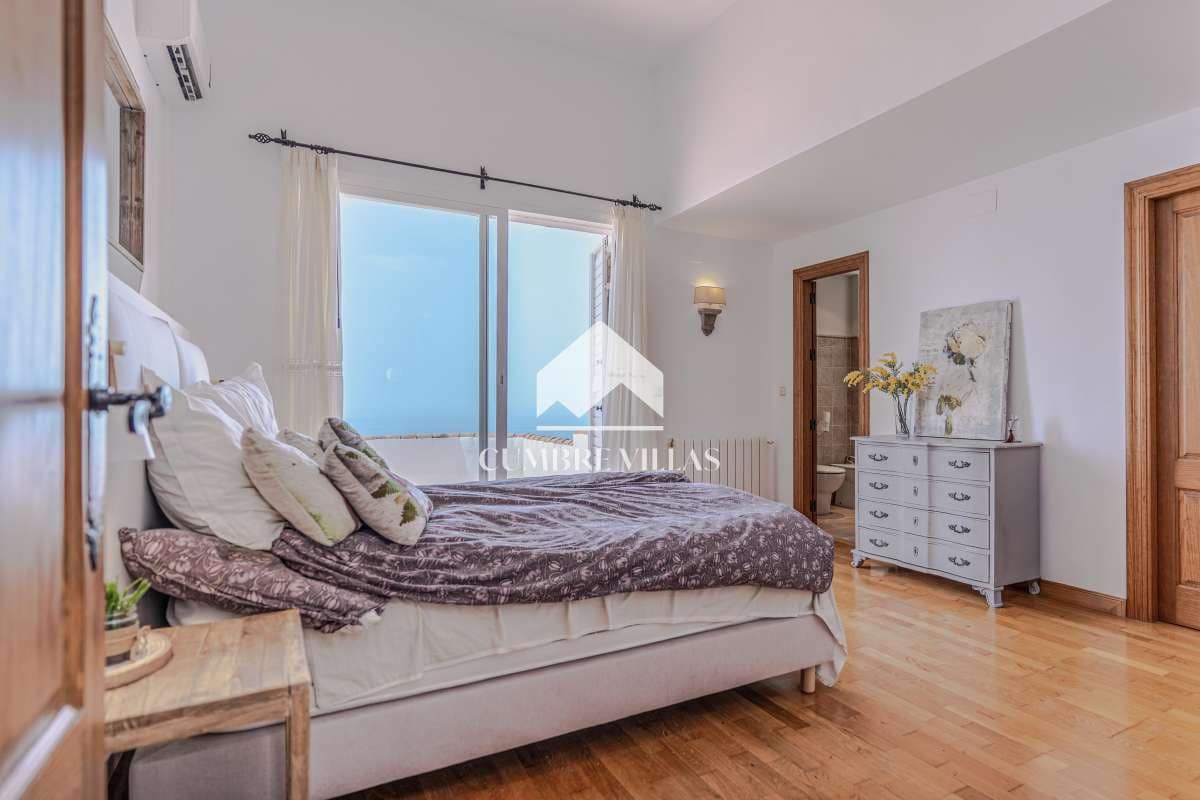 5 sovrum Villa till salu i Salobrena med pool garage - 1 250 000 € (Ref: 10024947)