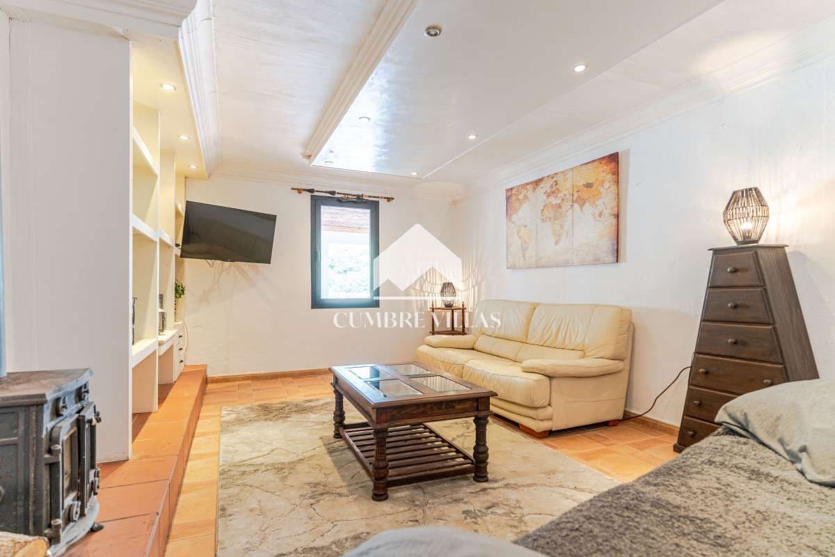4 chambre Finca/Maison de Campagne à vendre à Motril avec piscine - 420 000 € (Ref: 10029867)