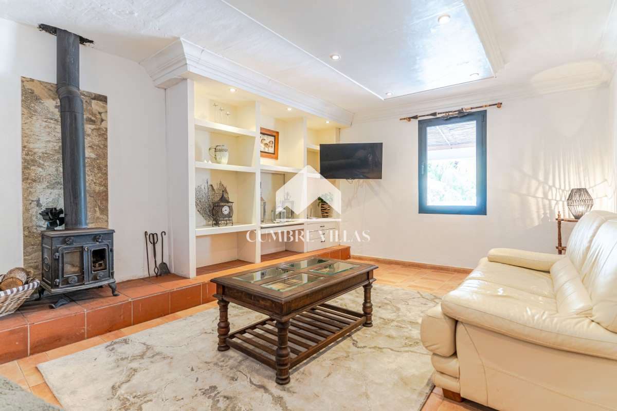 4 chambre Finca/Maison de Campagne à vendre à Motril avec piscine - 420 000 € (Ref: 10029867)