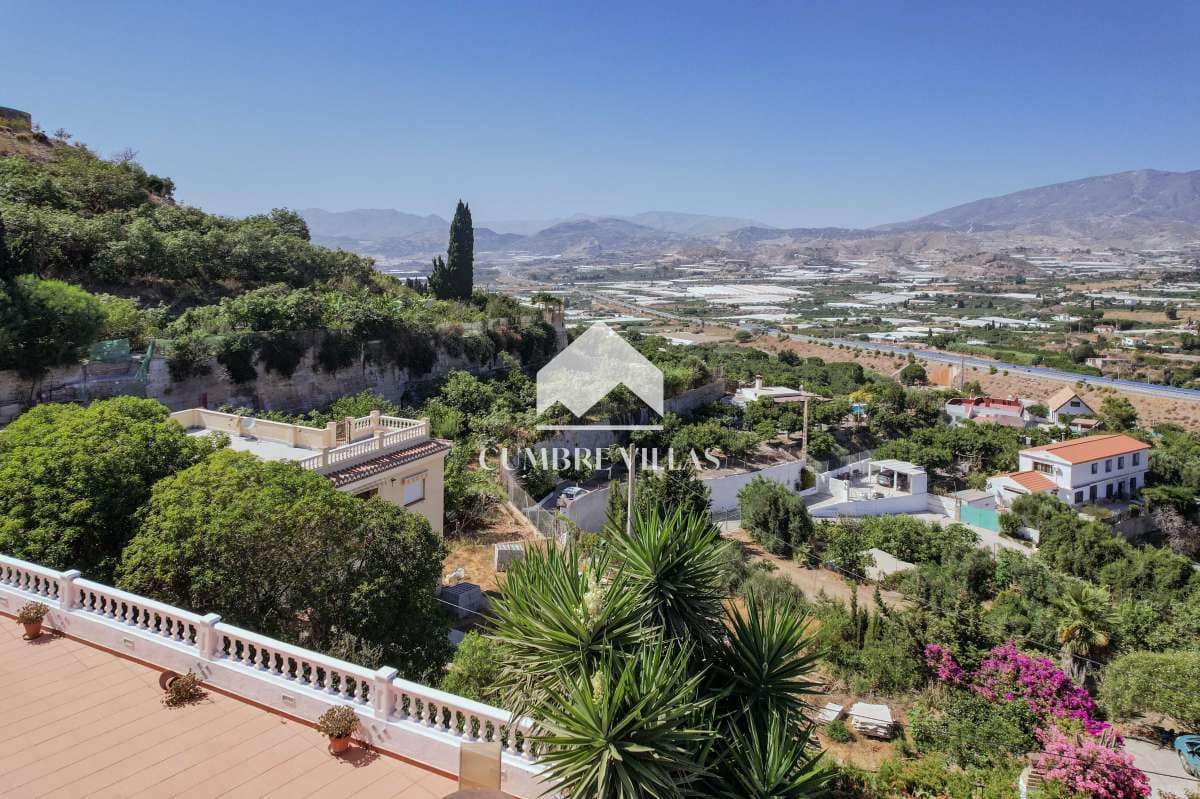 4 chambre Finca/Maison de Campagne à vendre à Motril avec piscine - 420 000 € (Ref: 10029867)