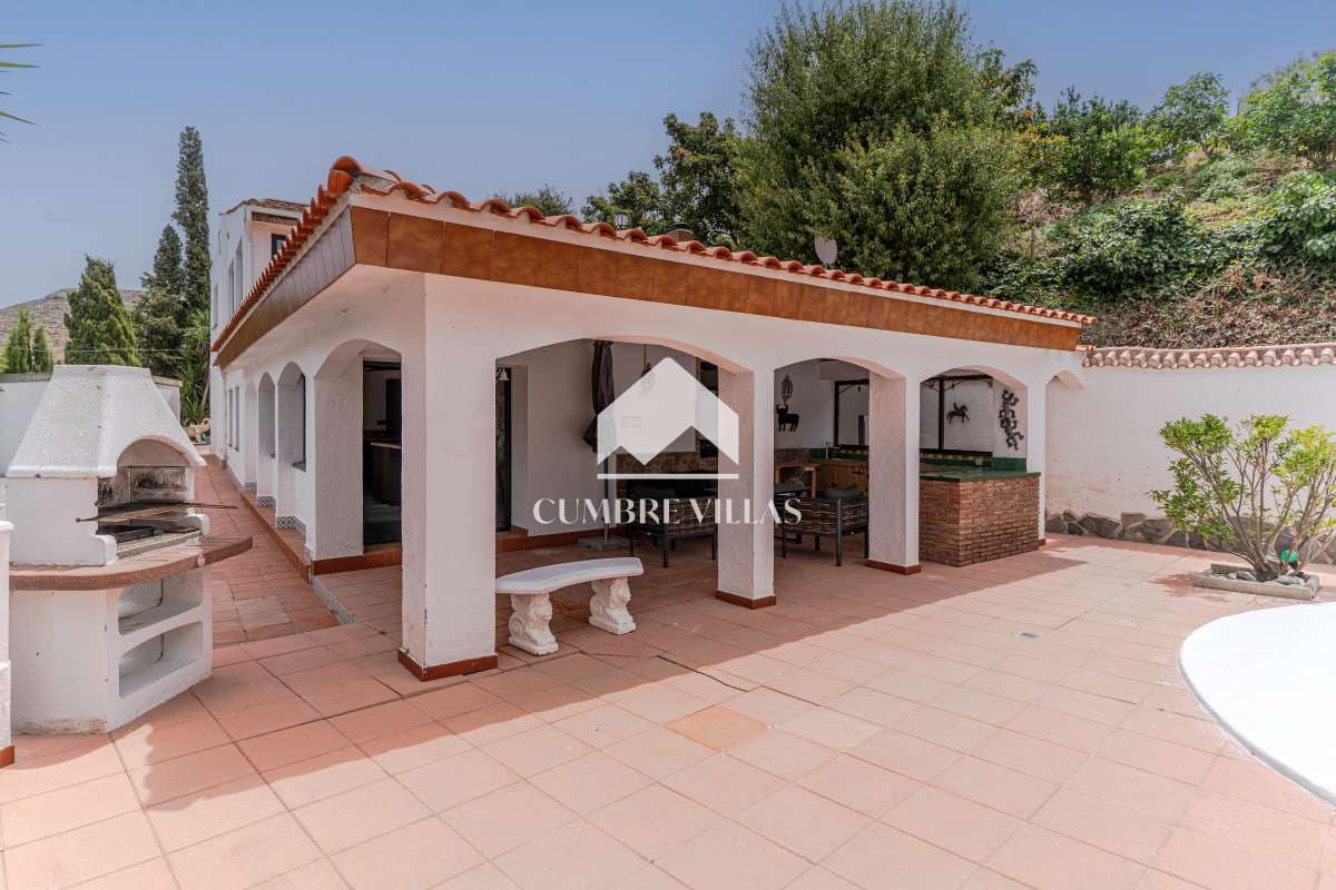 4 chambre Finca/Maison de Campagne à vendre à Motril avec piscine - 420 000 € (Ref: 10029867)