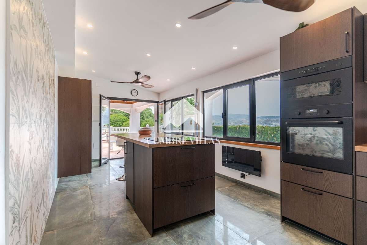 4 chambre Finca/Maison de Campagne à vendre à Motril avec piscine - 420 000 € (Ref: 10029867)