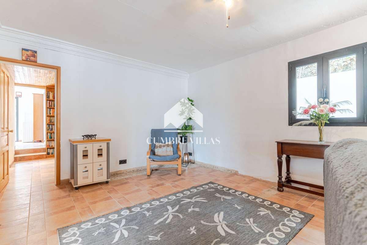 4 chambre Finca/Maison de Campagne à vendre à Motril avec piscine - 420 000 € (Ref: 10029867)