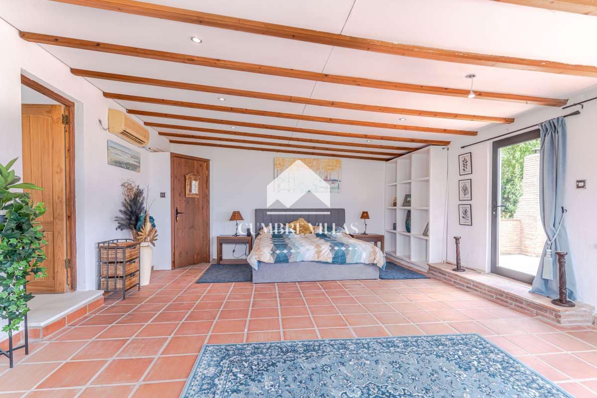 4 chambre Finca/Maison de Campagne à vendre à Motril avec piscine - 420 000 € (Ref: 10029867)