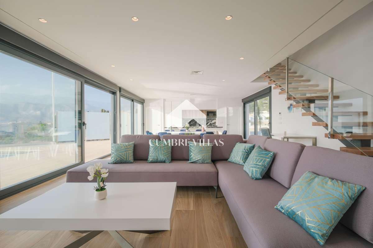 3 camera da letto Villa in vendita in La Herradura con piscina garage - 1.099.000 € (Rif: 10034696)