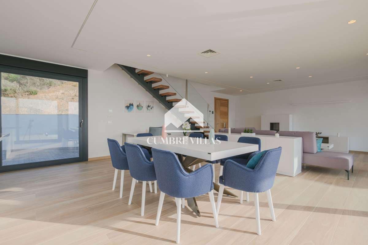 3 camera da letto Villa in vendita in La Herradura con piscina garage - 1.099.000 € (Rif: 10034696)