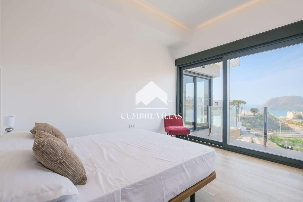 3 camera da letto Villa in vendita in La Herradura con piscina garage - 1.099.000 € (Rif: 10034696)