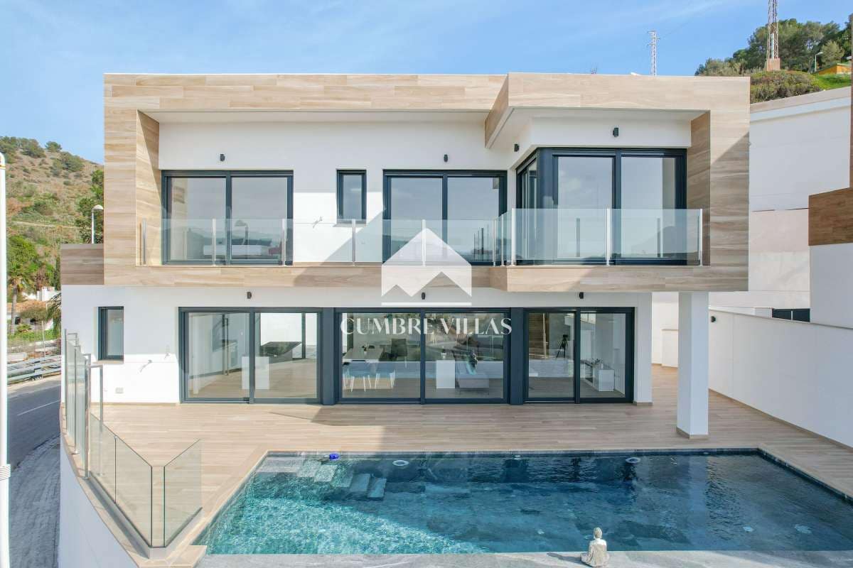 3 camera da letto Villa in vendita in La Herradura con piscina garage - 1.099.000 € (Rif: 10034696)