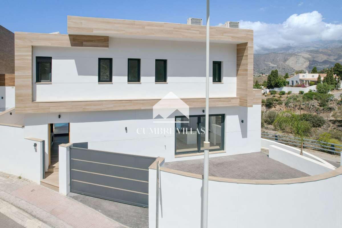 3 camera da letto Villa in vendita in La Herradura con piscina garage - 1.099.000 € (Rif: 10034696)