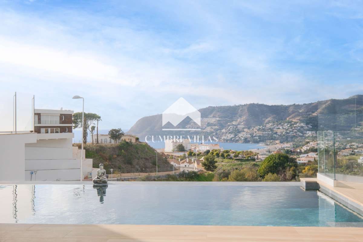 3 camera da letto Villa in vendita in La Herradura con piscina garage - 1.099.000 € (Rif: 10034696)