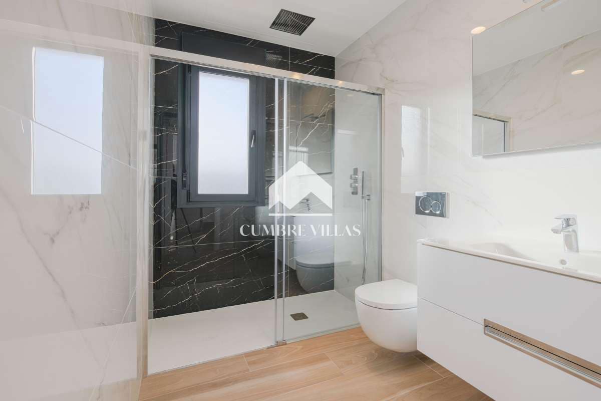 3 camera da letto Villa in vendita in La Herradura con piscina garage - 1.099.000 € (Rif: 10034696)