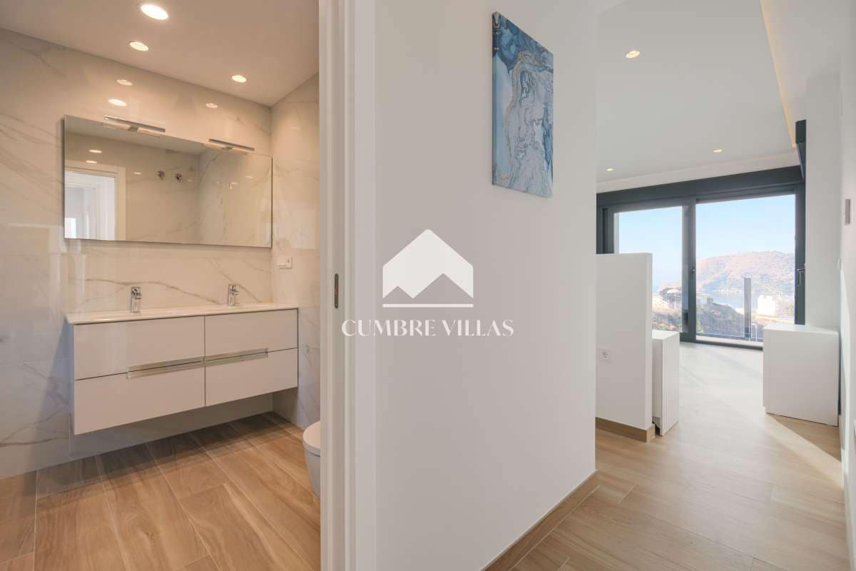 3 camera da letto Villa in vendita in La Herradura con piscina garage - 1.099.000 € (Rif: 10034696)