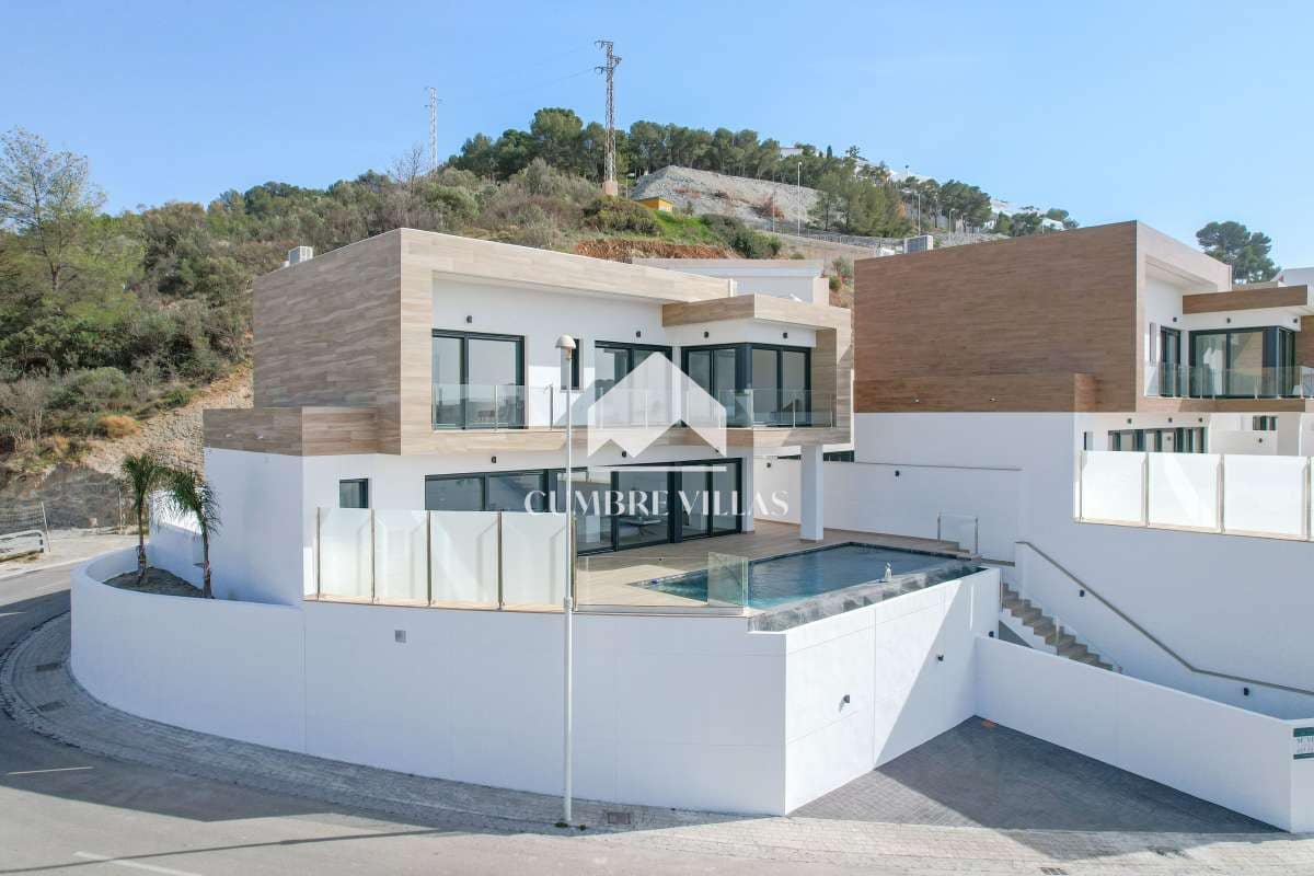 3 camera da letto Villa in vendita in La Herradura con piscina garage - 1.099.000 € (Rif: 10034696)