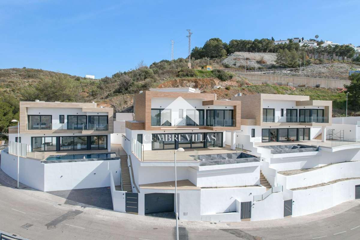 3 camera da letto Villa in vendita in La Herradura con piscina garage - 1.099.000 € (Rif: 10034696)