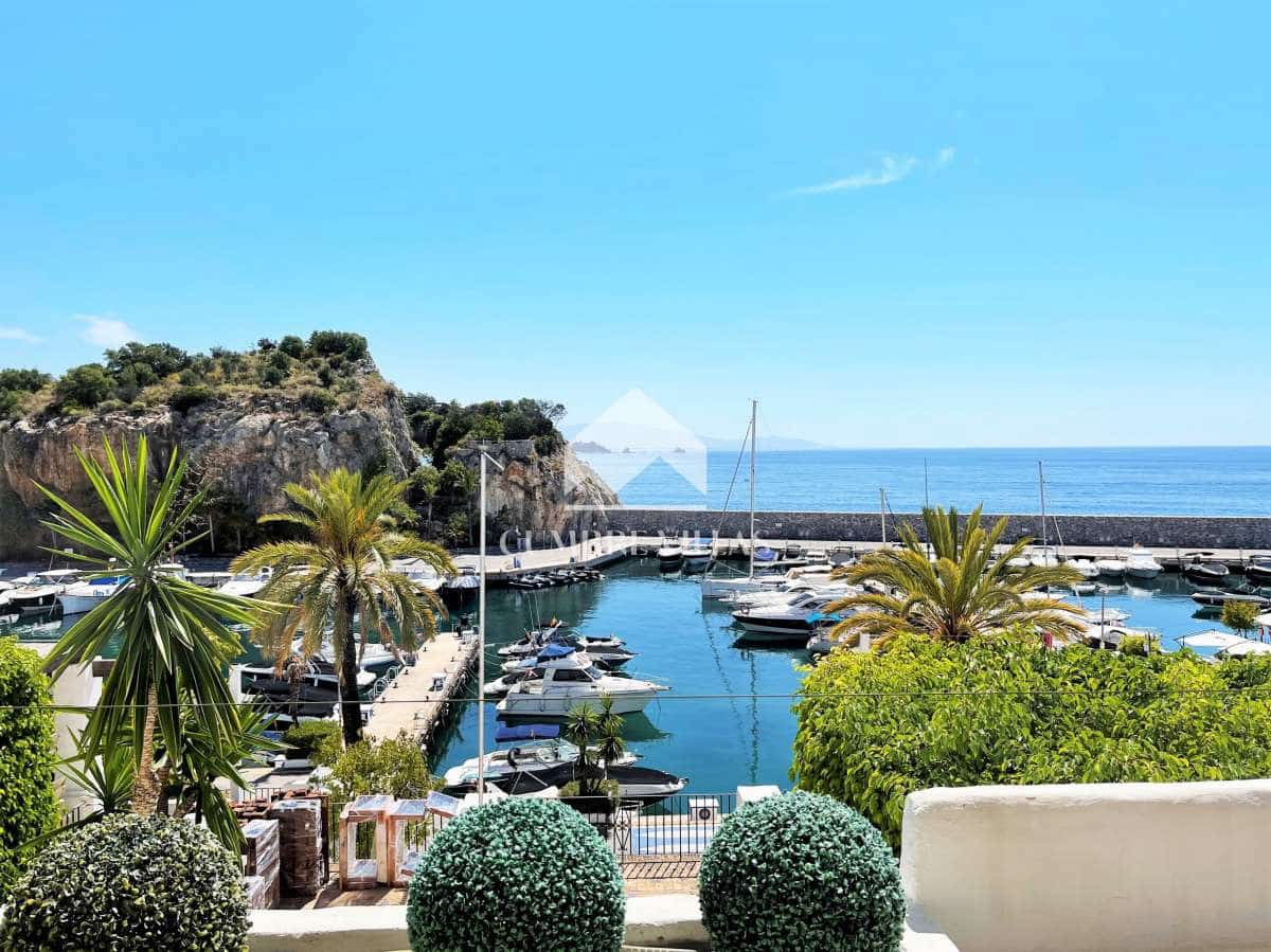 3 camera da letto Villa in vendita in La Herradura con piscina garage - 1.099.000 € (Rif: 10034696)