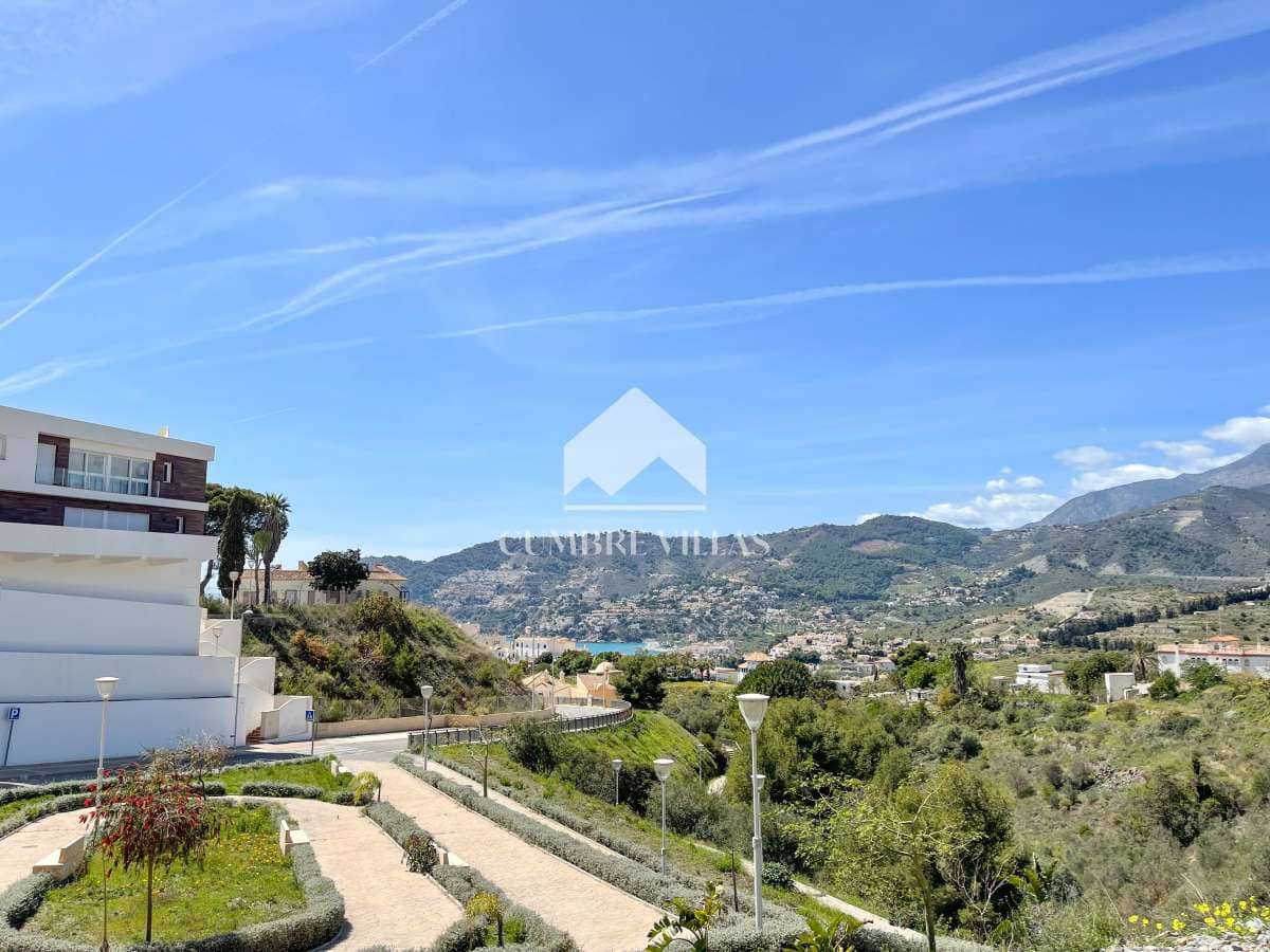 3 camera da letto Villa in vendita in La Herradura con piscina garage - 1.099.000 € (Rif: 10034696)