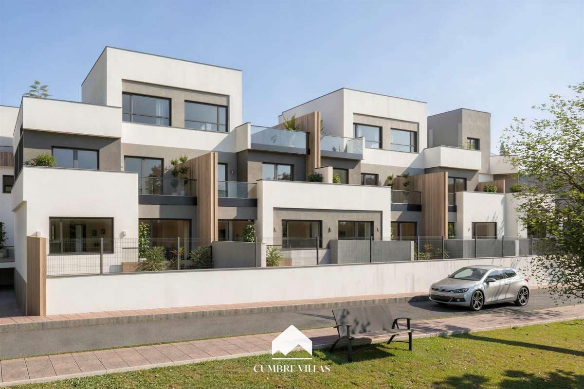 4 bedroom Townhouse for sale in Salobrena with garage - € 723,673 (Ref: 10034701)