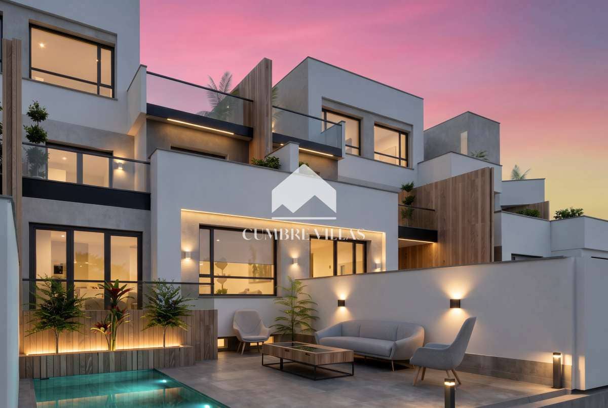 4 bedroom Townhouse for sale in Salobrena with garage - € 723,673 (Ref: 10034701)