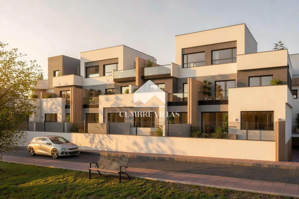4 bedroom Townhouse for sale in Salobrena with garage - € 755,857 (Ref: 10034703)