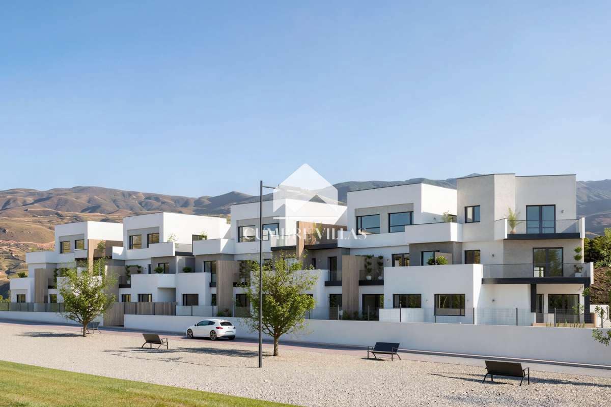 4 bedroom Townhouse for sale in Salobrena with garage - € 755,857 (Ref: 10034703)