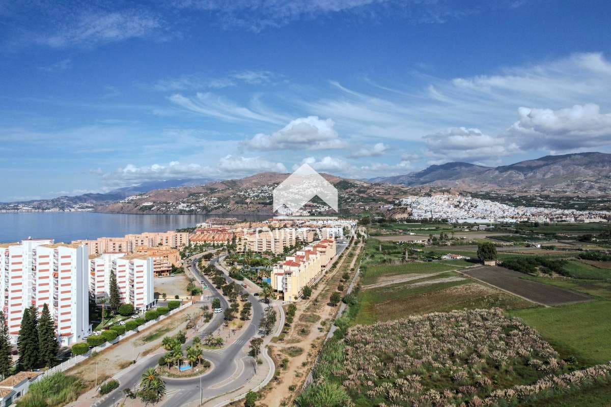 4 bedroom Townhouse for sale in Salobrena with garage - € 755,857 (Ref: 10034703)