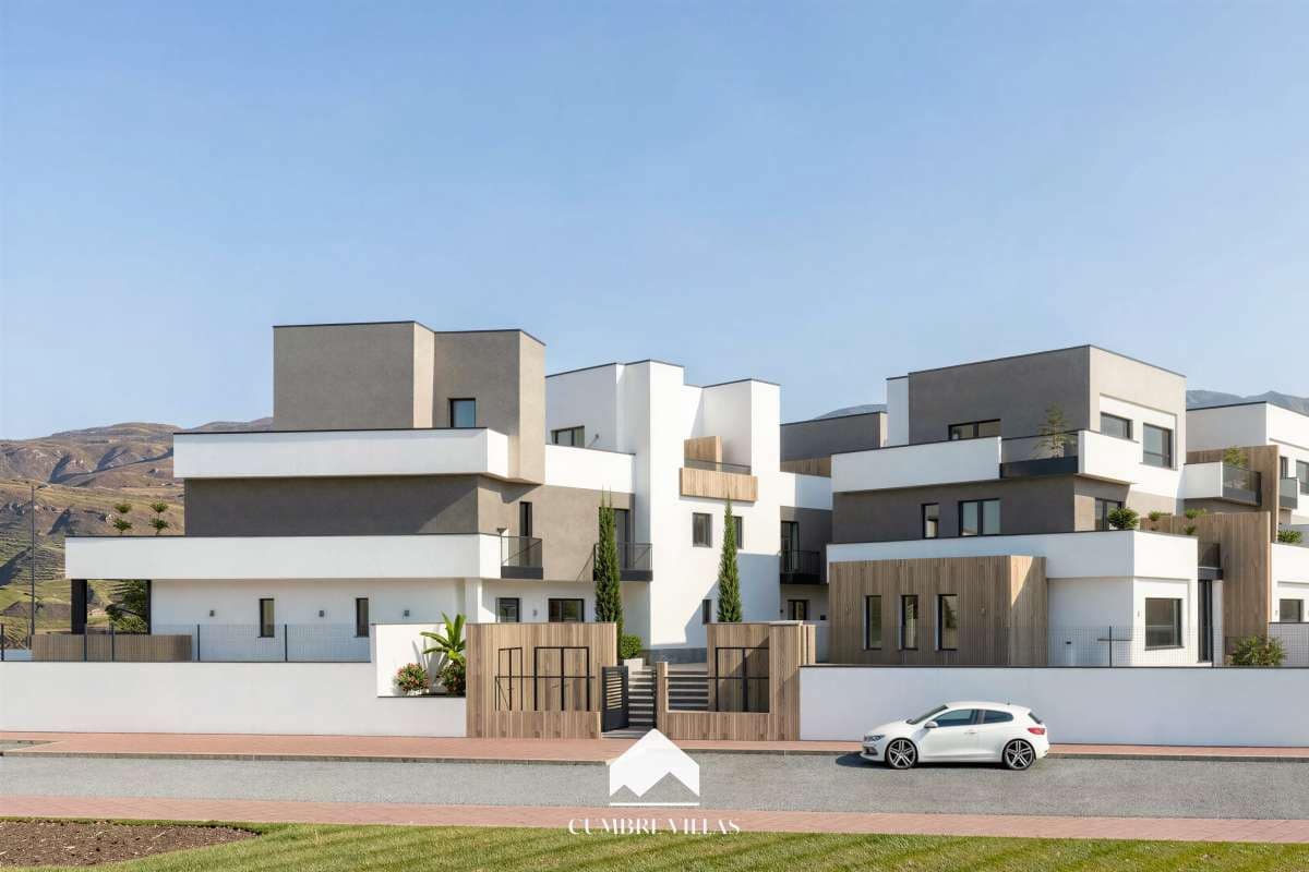 4 bedroom Villa for sale in Salobrena with garage - € 799,899 (Ref: 10034706)