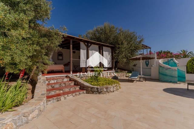 2 Zimmer Villa zu verkaufen in La Herradura, Almuñécar mit Pool - 565.000 € (Ref: 10036240)
