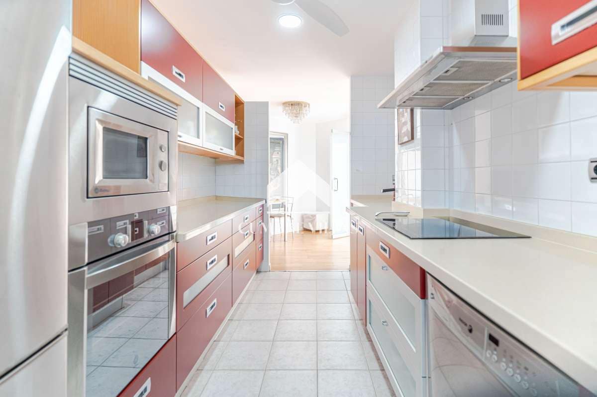 5 quarto Casa em Banda para venda em Motril com piscina garagem - 595 000 € (Ref: 10040163)