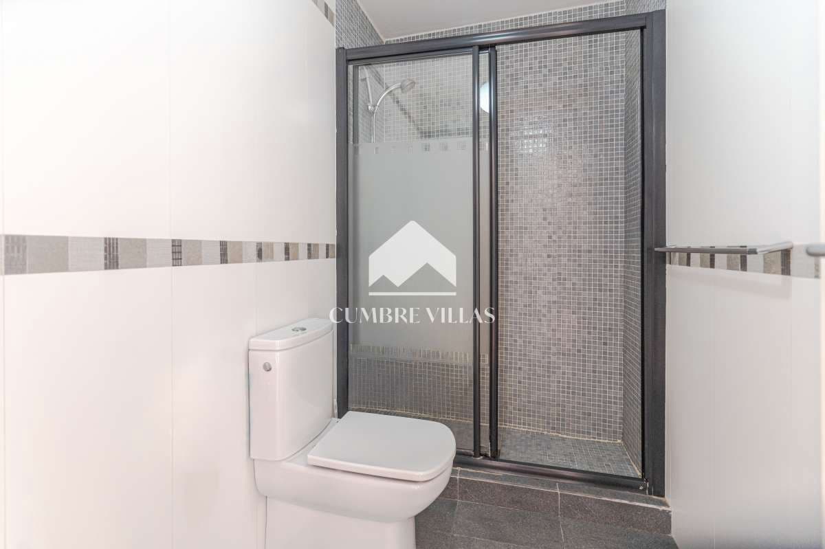 5 quarto Casa em Banda para venda em Motril com piscina garagem - 595 000 € (Ref: 10040163)