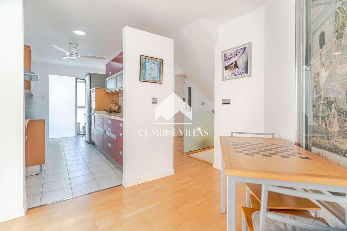 5 quarto Casa em Banda para venda em Motril com piscina garagem - 595 000 € (Ref: 10040163)