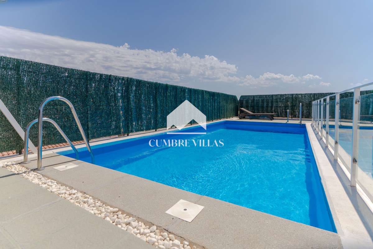 5 quarto Casa em Banda para venda em Motril com piscina garagem - 595 000 € (Ref: 10040163)