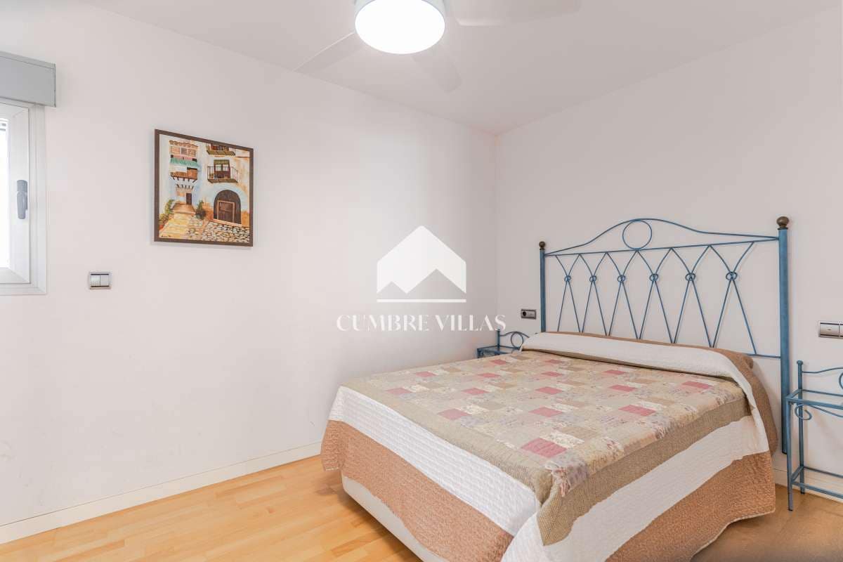 5 quarto Casa em Banda para venda em Motril com piscina garagem - 595 000 € (Ref: 10040163)