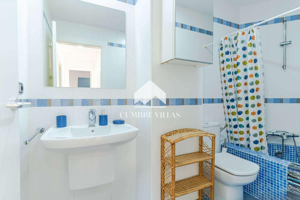 5 quarto Casa em Banda para venda em Motril com piscina garagem - 595 000 € (Ref: 10040163)