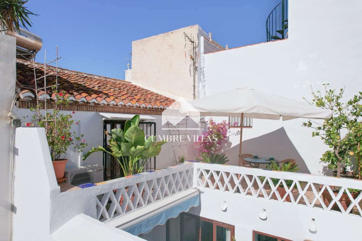 3 bedroom Townhouse for sale in Salobrena - € 475,000 (Ref: 10042265)