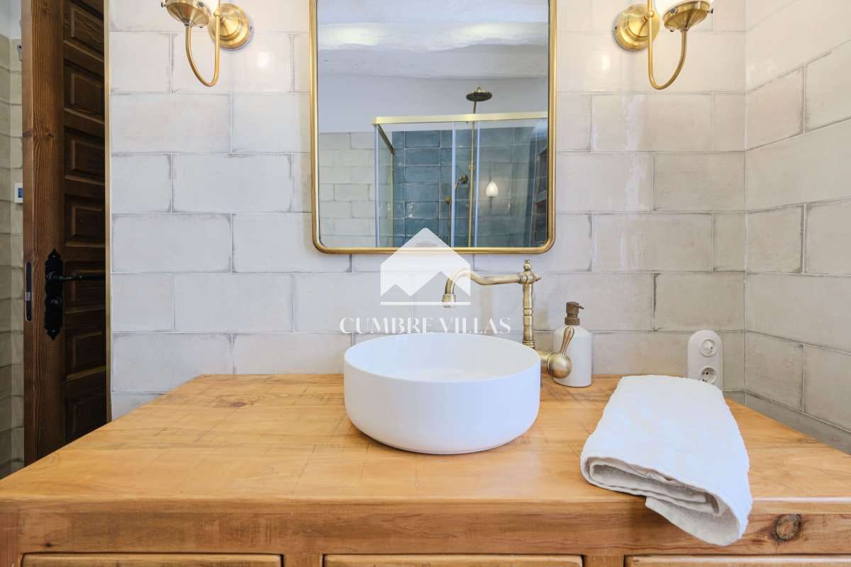 3 bedroom Townhouse for sale in Salobrena - € 475,000 (Ref: 10042265)